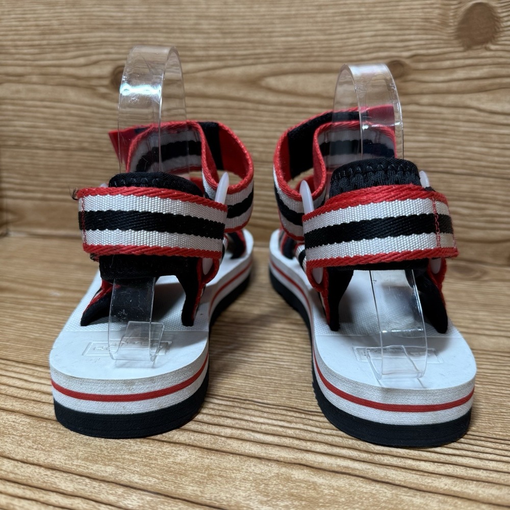 Hunter Sandals Women Sz 7 Red White Black Strappy Adjustable Lightweight‎ Shoes - Picture 4 of 8